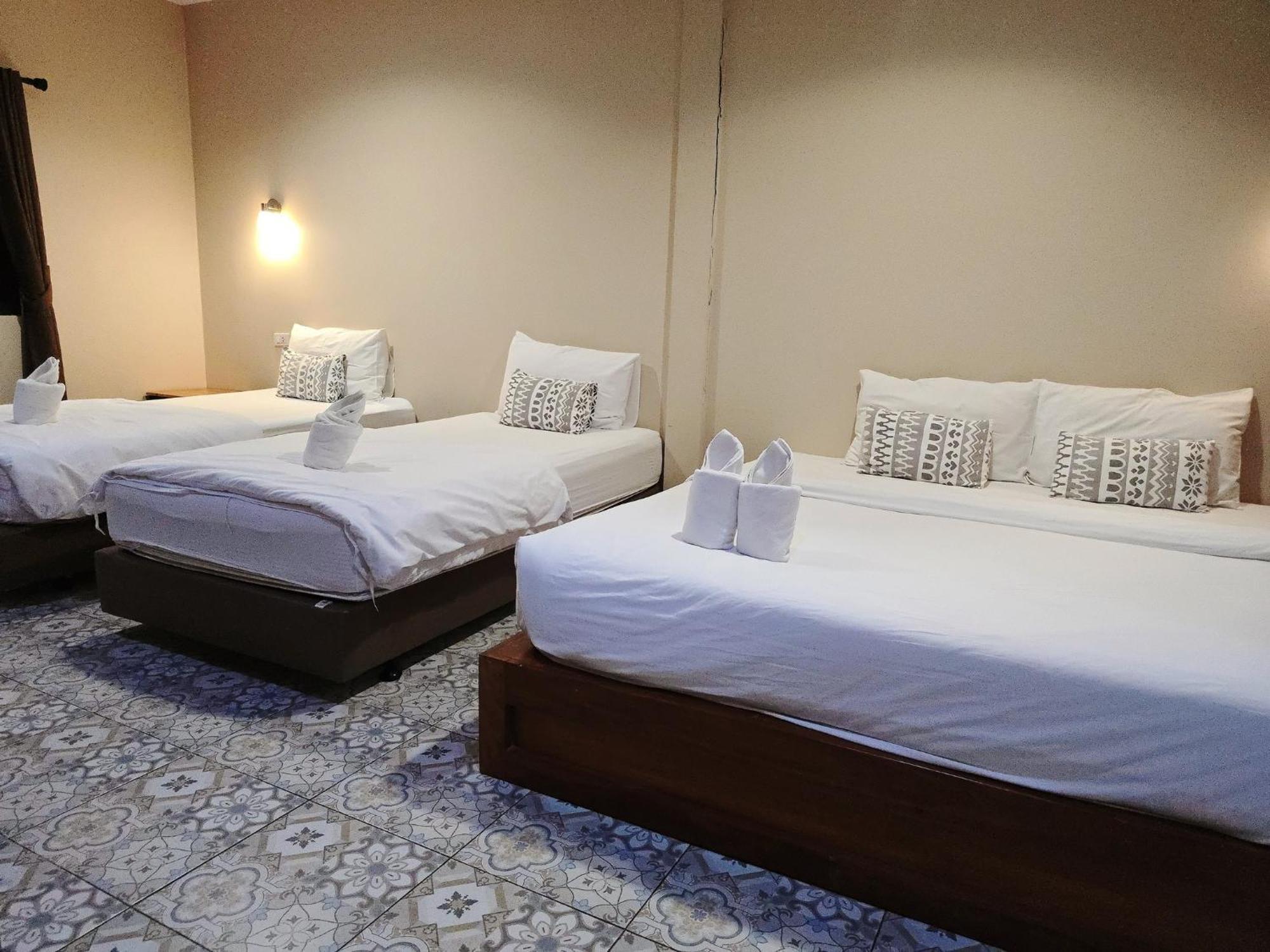 Warmwell Hostel Ban Chuk Kum Εξωτερικό φωτογραφία