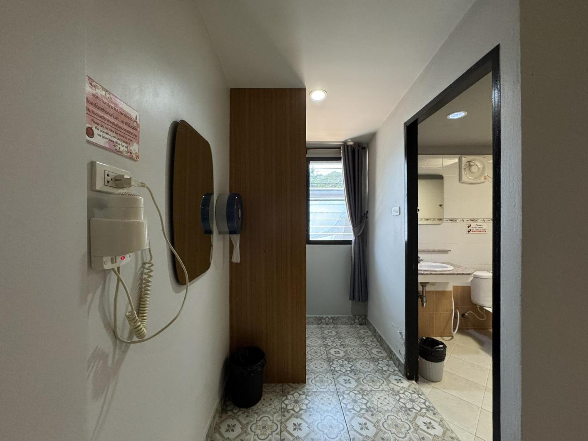 Warmwell Hostel Ban Chuk Kum Εξωτερικό φωτογραφία